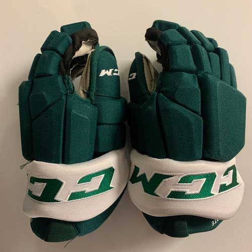 Used CCM HGTKPP Gloves 14" Pro Stock - Bemidji State (NCAA) - Green/White