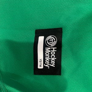 Hockey Monkey Youth S/M Hockey Practice Jersey Green/white