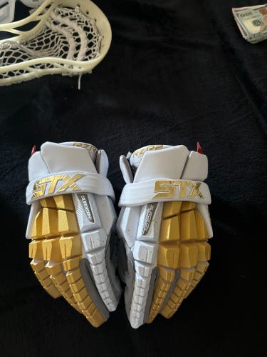 New  STX Medium Surgeon RZR2 Lacrosse Gloves