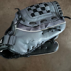 Used  Infield 11" Easy Close Baseball Glove