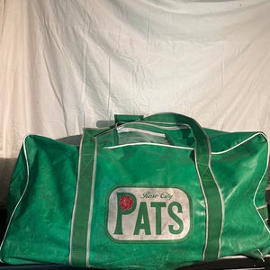 Green Pats Player Bag