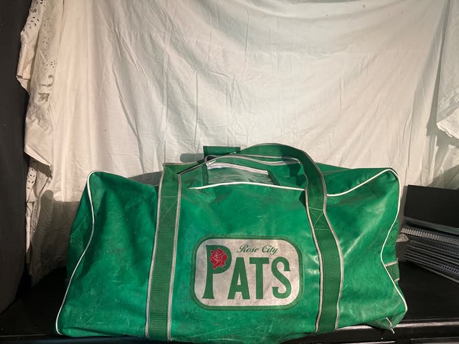 Green Pats Player Bag