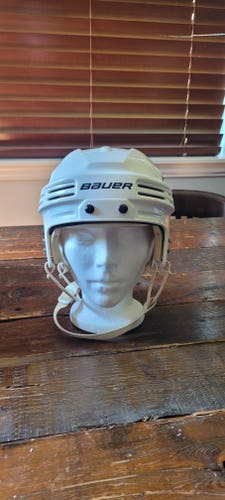 Bauer 4500 Helmet White Large