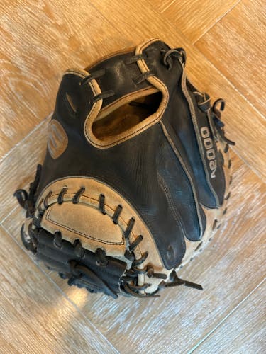 Wilson 33” A2000 DPCM catchers mitt