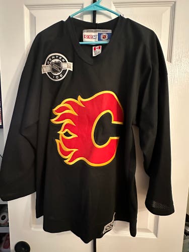 Calgary Flames CCM Center Jersey Ice Adult M
