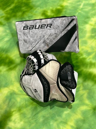 White Used Junior Bauer Supreme S29 Goalie Gloves & Blockers Regular