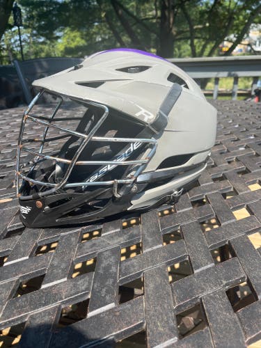 Used Cascade R Helmet - Gray
