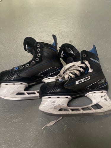 Used Bauer Size 5.5 Nexus 200 Hockey Skates