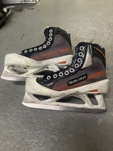 Used Junior Bauer Size 4 Reactor 2000 Hockey Goalie Skates