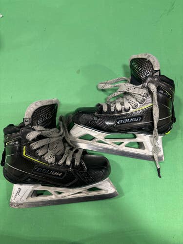 Used Junior Bauer Elite Hockey Goalie Skates Regular Width Size 3