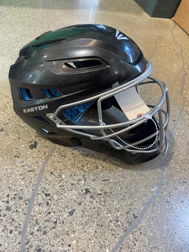 Used Youth Easton Gametime Catcher's Mask ( 6 1/2- 7 1/8)