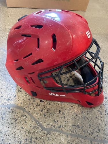 Used Wilson Baseball Catcher's Helmet (Size: 7- 7 5/8)