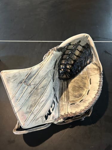 Custom CCM E flex 5 Goalie Glove