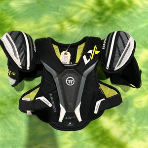 Used Medium Junior Warrior ALPHA LX 20 Shoulder Pads
