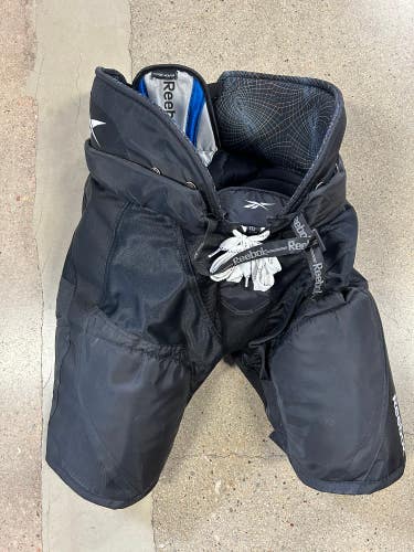 Black Used Senior XL Reebok 7k Hockey Pants