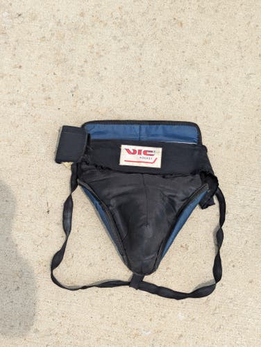 Used Vic Goalie Cup Senior XL