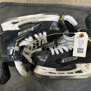 Used Bauer Supreme 2S Hockey Skates Regular Width Junior Size 3.5