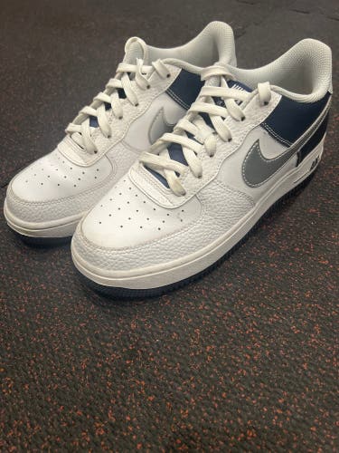 Nike Air Force 1 Low “White, Silver, Navy” GS