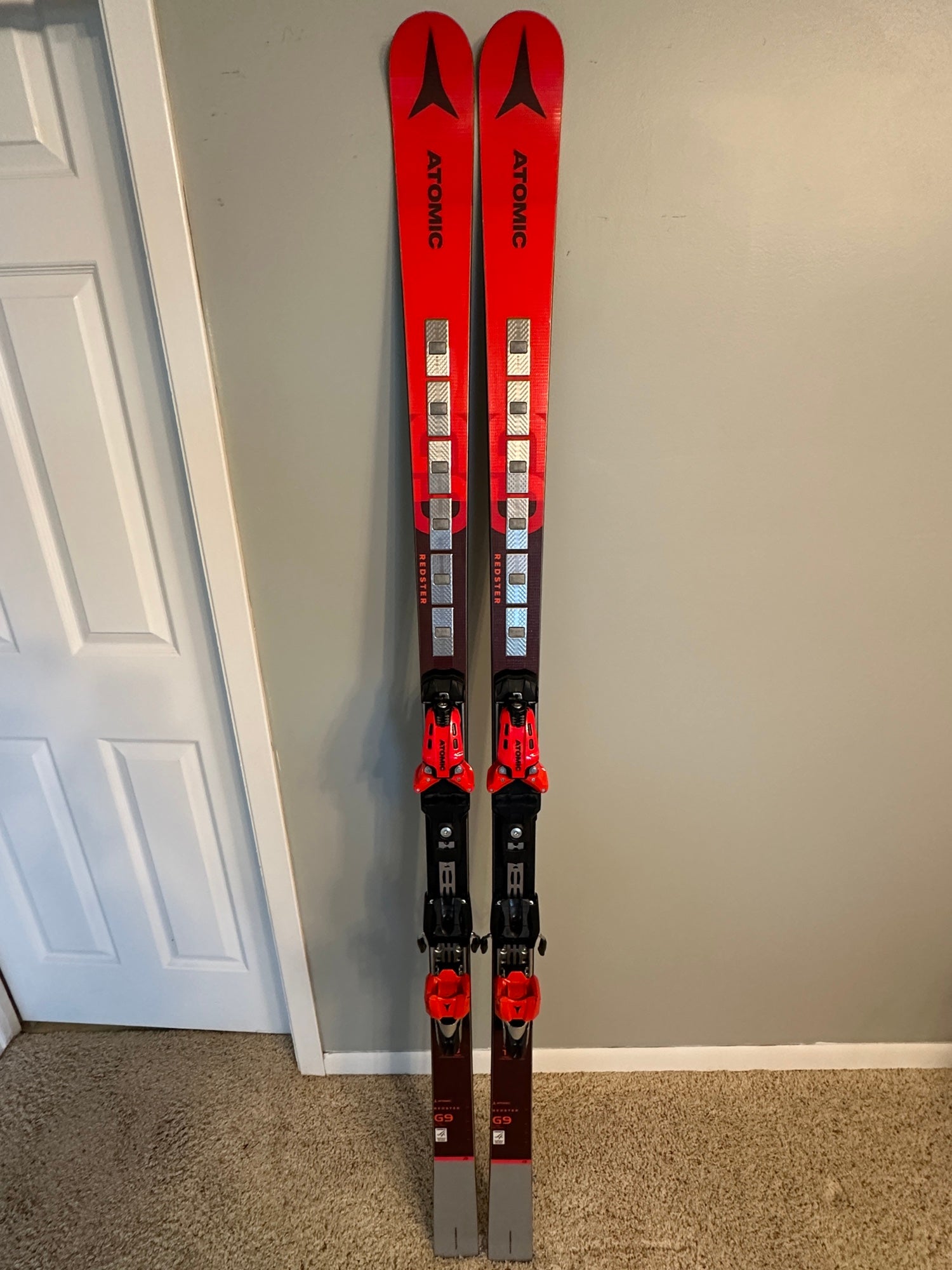 Atomic Redster FIS GS Skis | Used and New on SidelineSwap