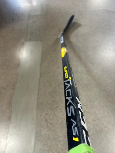 Used Intermediate CCM Super Tacks AS1 Hockey Stick Right Handed P29
