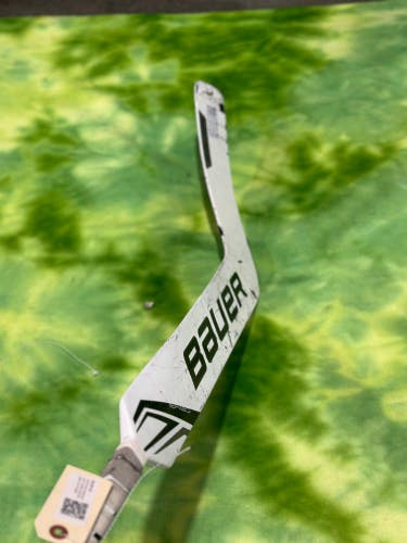 Used Intermediate Bauer Goalie Stick Regular 28" Paddle
