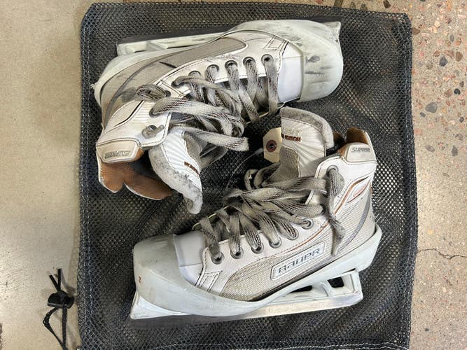 Used Intermediate Bauer Supreme One80LE Hockey Goalie Skates Regular Width Size 4