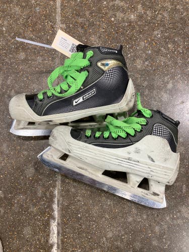 Used Intermediate Bauer Supreme One55 Hockey Goalie Skates Size 5