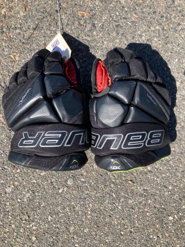 Used Junior Bauer Vapor X2.9 Gloves 10"
