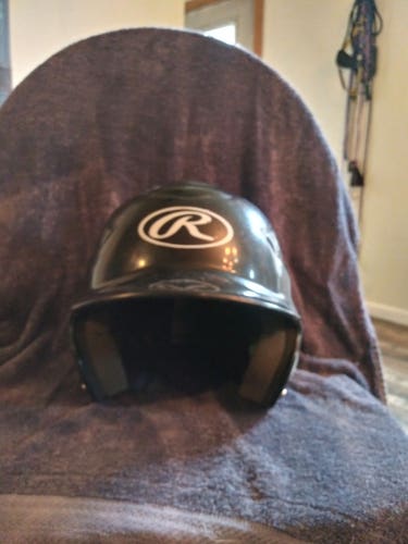 Used 6 1/2 - 7 1/2 Rawlings Batting Helmet