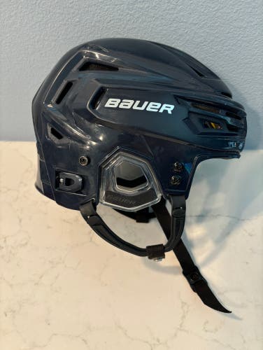 Bauer Re-Akt 150 Hockey Helmet Navy Medium