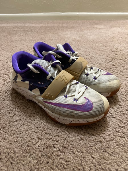 Used Size 6.5  Nike Kobe 8 Shoes