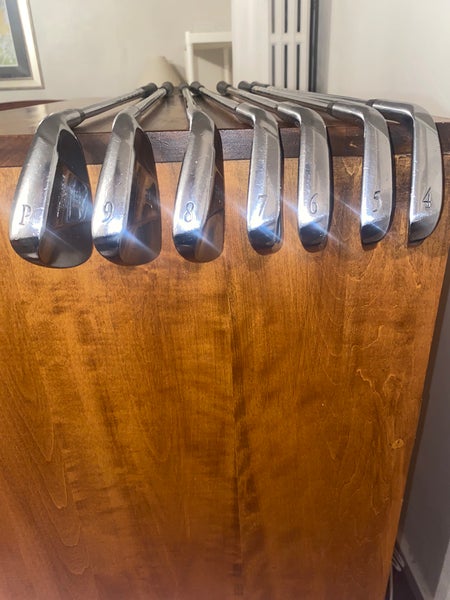 *GREAT CONDITION* Bridgestone J33 4-PW Iron Set