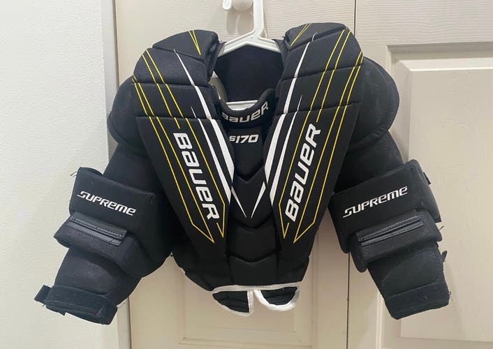 Junior Small Bauer Supreme S170 Goalie Chest Protector