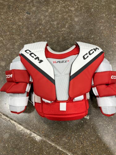 Used Youth SM/MD CCM Goalie Chest Protector