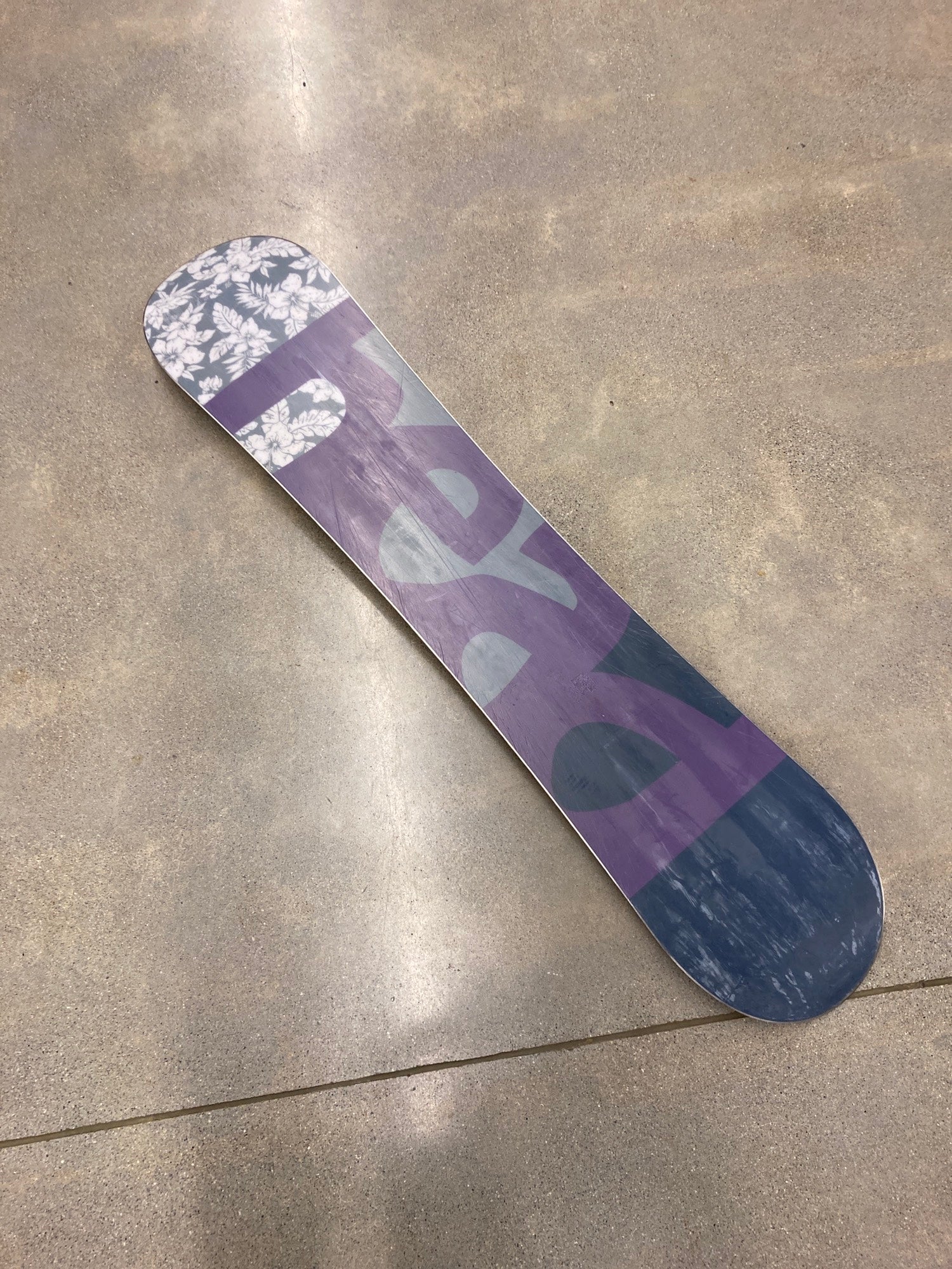 HEAD Spring 139cm Snowboard | No Bindings | SidelineSwap | Buy and