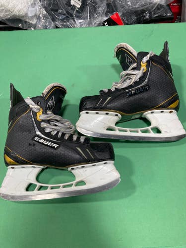 Used Senior Bauer Supreme One.7 Hockey Skates Regular Width 7