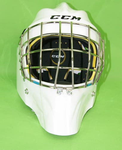 New Senior CCM Axis 1.5 Goalie Mask White