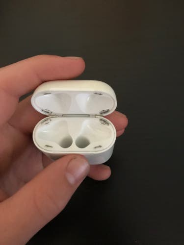 Apple airpods 2 case