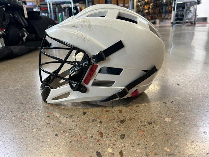 Used Youth Cascade Cs Helmet White