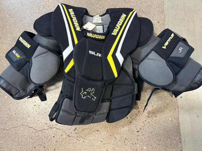 Used Junior Large Vaughn Ventus SLR2 Goalie Chest Protector