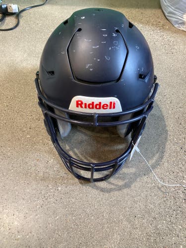 Used Youth Medium Riddell SpeedFlex Helmet