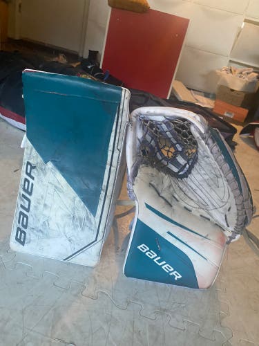NEED GONE ASAP Bauer hyperlite 2 580 And Two Peice Blocker