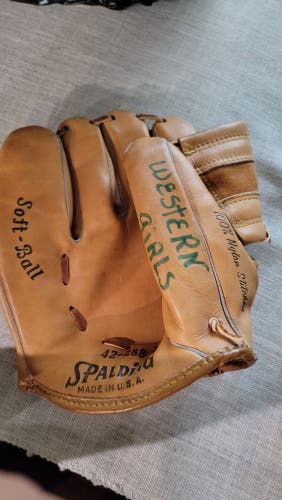 Used Spalding Left Hand Throw Infield Baseball Glove 12"