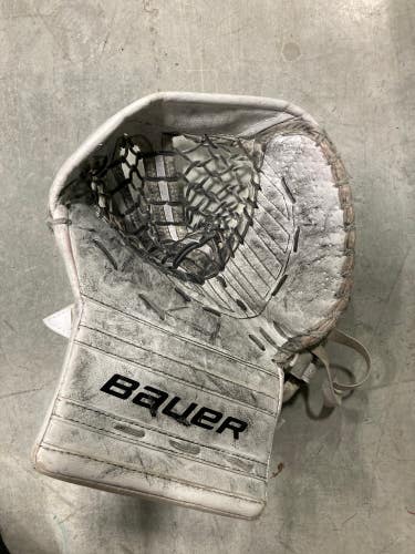 White Used Junior Bauer GSX Goalie Glove Regular