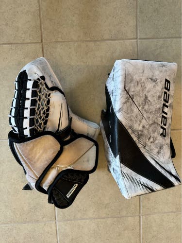 Bauer Intermediate S29 glove and blocker