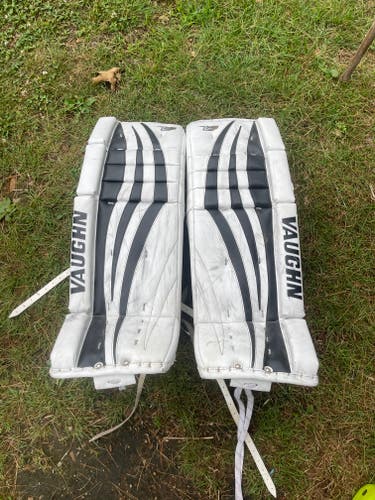 Used 32" + 2” Vaughn Velocity V7 Pro XF Hockey Goalie Leg Pads