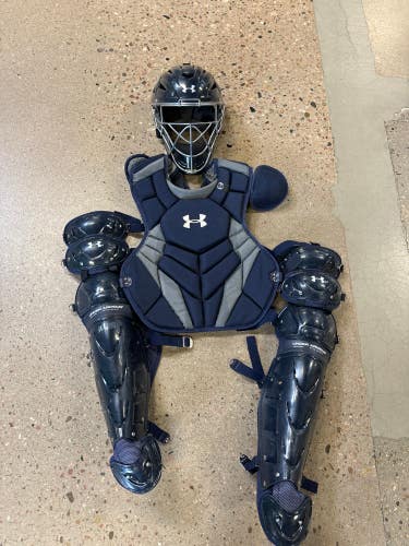 Practically New Adult Under Armour Pro 4 Series Catcher's Set