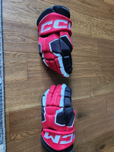 New CCM Tacks AS-V Gloves 14"