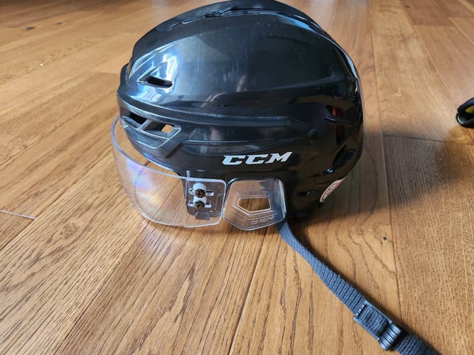 New Large CCM Tacks 710 Helmet