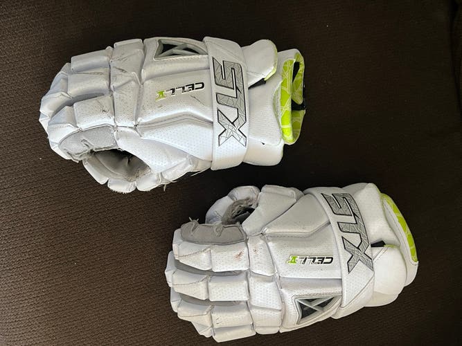 Stx lacrosse gloves cell medium